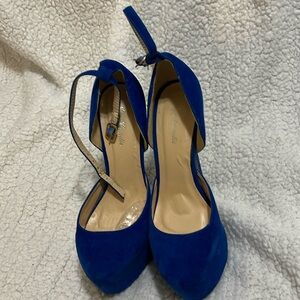 Size 6, blue micro suede platform